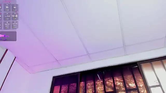 Freechat cutie_sarax1 on StripChat