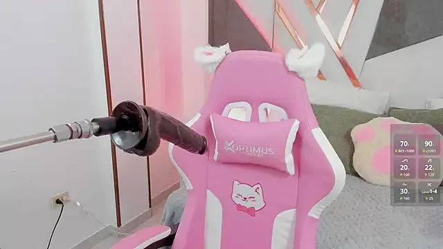 Freechat cutie_sarax1 on StripChat