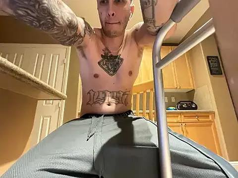 DaddyJoshBanks on StripChat 