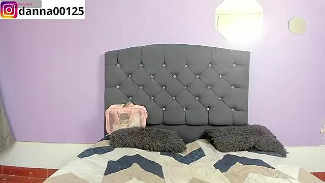danaa_00 on StripChat 