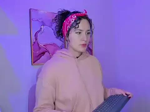 Dannaa_Lovs on StripChat 