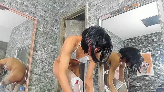 Danny_Luxx on StripChat 
