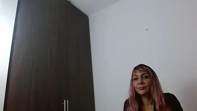 dasha_naughty on StripChat