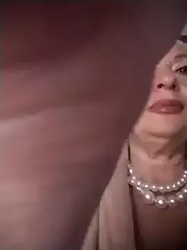divinaerotica on StripChat 