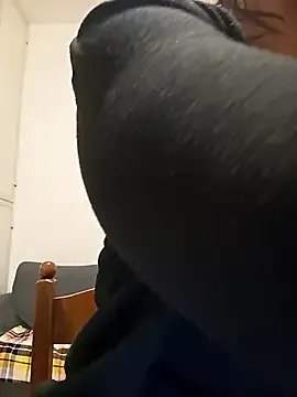 Dolcissima33 on StripChat