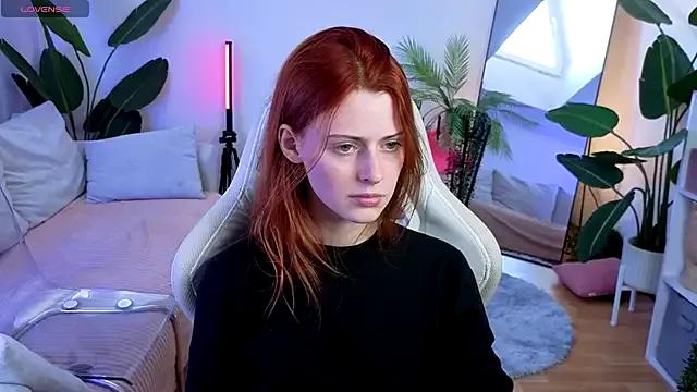 doll_lesli — Dildo Tease with Eye Contact