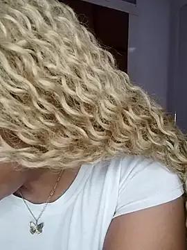 ELLA_KELLY on StripChat 