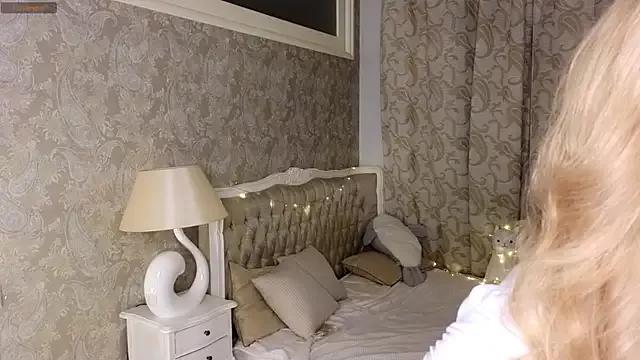 Emma_Frosty on StripChat 