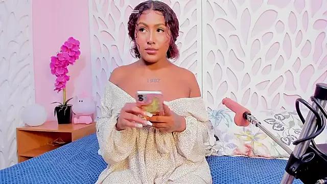 Emmadancer on StripChat 
