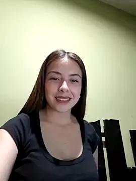 EmmaValencia_ on StripChat