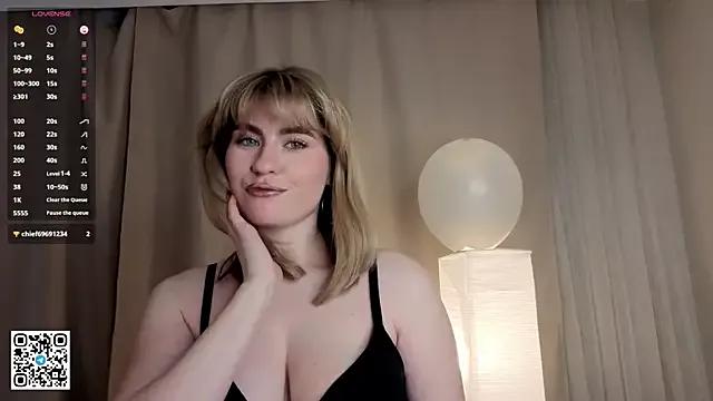 EuniceRaymundo on StripChat