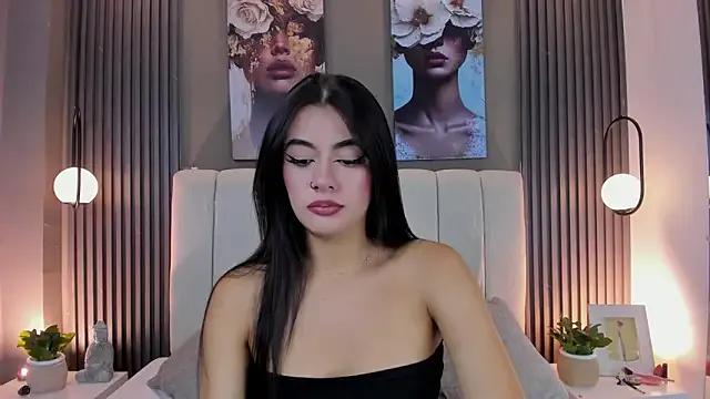 GiannaColling1 on StripChat