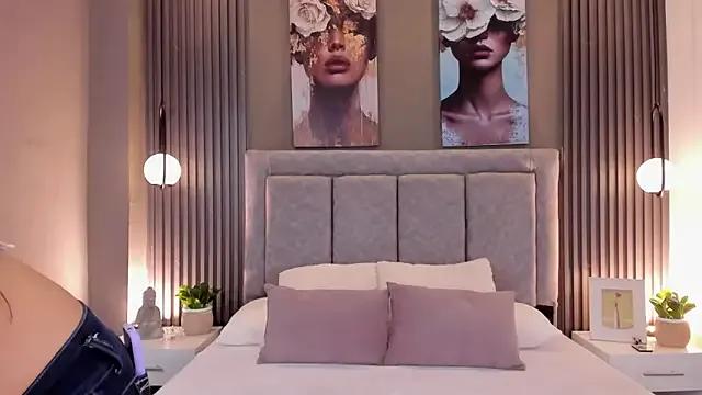 GiannaColling1 on StripChat