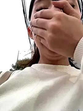 Giselle_miau — Show tits outside my friend's house 1 mi