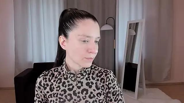 helentasty on StripChat 