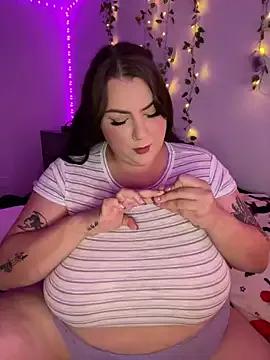 honeyviolet on StripChat