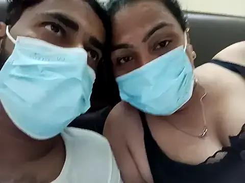 horny_milf_couple on StripChat