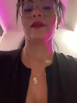 Freechat Hot_beauty__ on StripChat