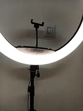 Indian_bhabhi01 on StripChat 