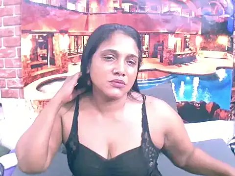 IndianSexyLady4u on StripChat 