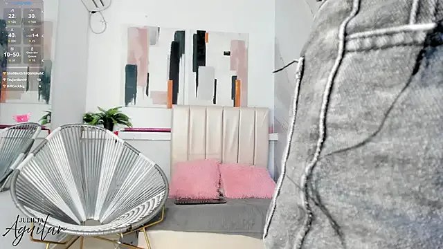 julieta_aguilar1 on StripChat