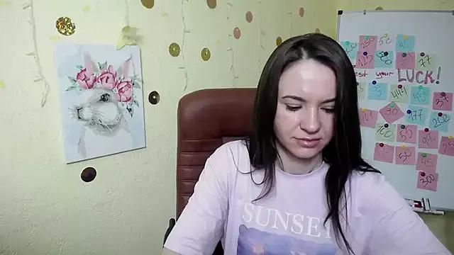 KaraCriegs on StripChat 