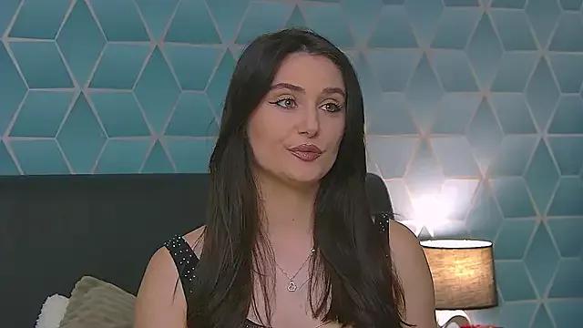 KassieWeins on StripChat 