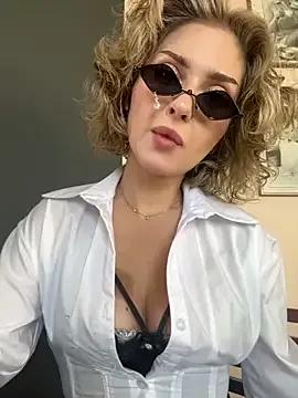 KellyKeler on StripChat 