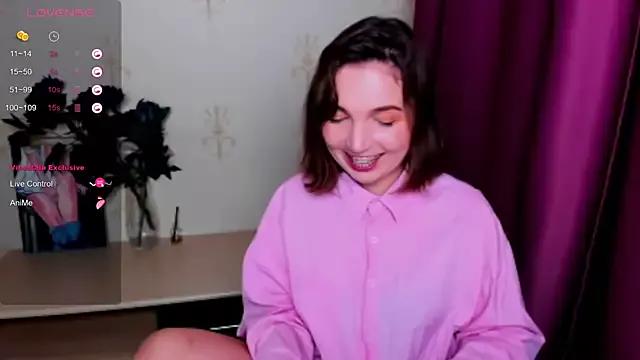 Freechat KindHazelHere_ on StripChat