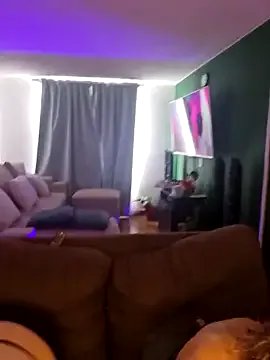 kitty_84 on StripChat