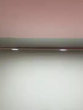 Kylie2211 on StripChat