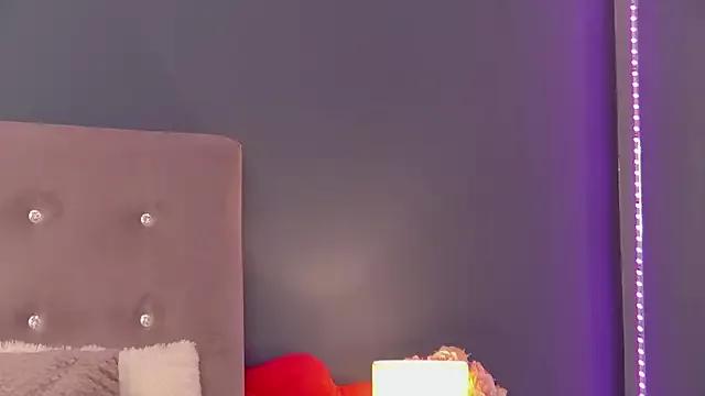 Lana_Lustt on StripChat