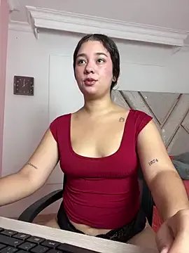 lana_rousse01 on StripChat 