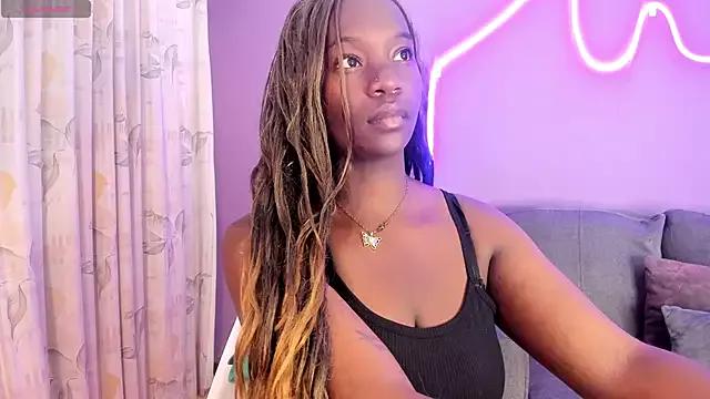 lanna_bx on StripChat 