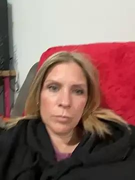 Lexi-Lux-X on StripChat