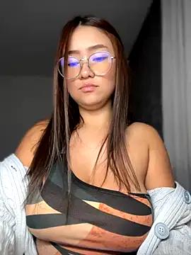 Lexxa_peach on StripChat