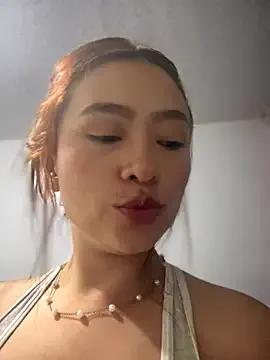 Lexxa_peach on StripChat