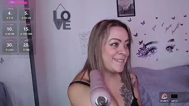 LIila28six on StripChat 