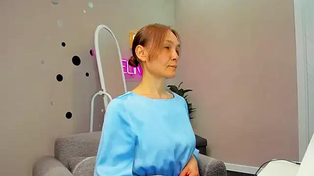 Lillian_White on StripChat 