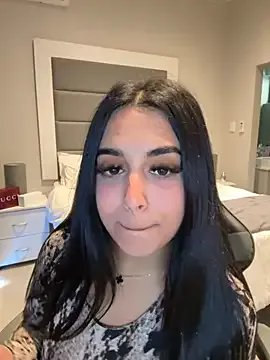 LilMisIndianx on StripChat 