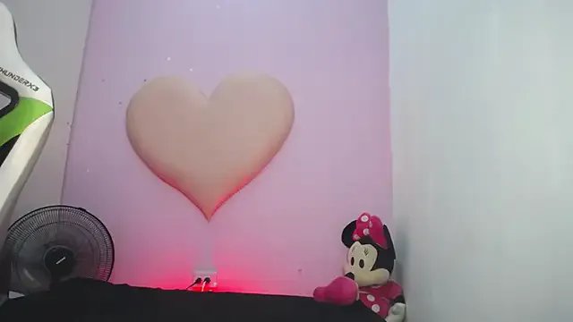 Little_bubu on StripChat 