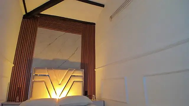 Littleannyy on StripChat 