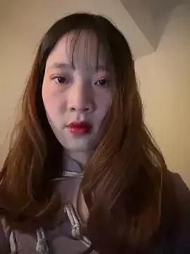 littleqiu on StripChat 