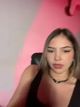 LoolitaBeauty_ on StripChat 