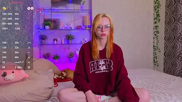 LynneByron on StripChat