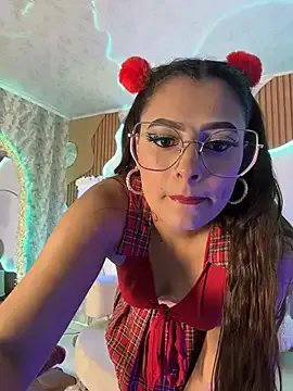 madisonjones- on StripChat