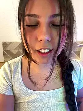 Maii_chan on StripChat 