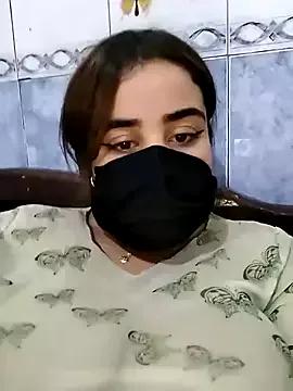 Maraamm on StripChat 