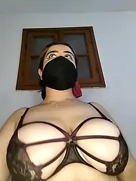 Maraamm on StripChat 