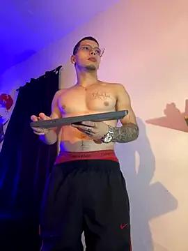 Matt_your_master_ on StripChat